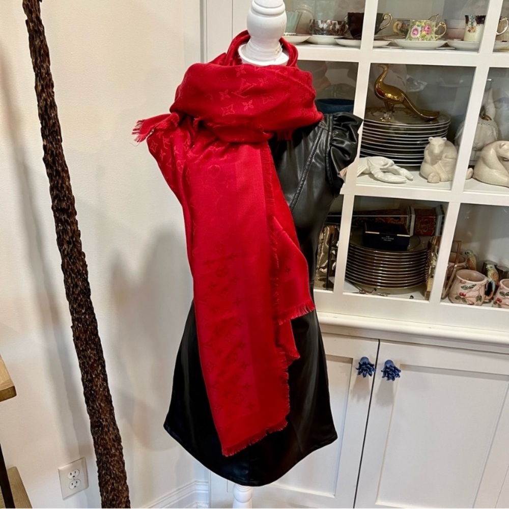 Authentic Louis Vuitton Silk & Wool Monogram Scarf